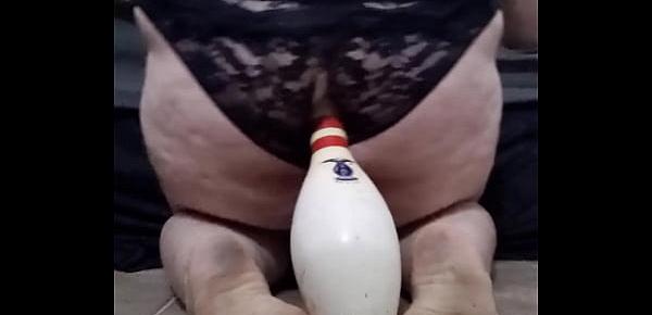 Bowling Pin Anal